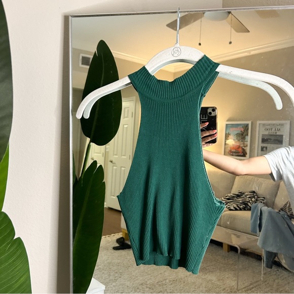 Ribbed green halter tank size S - Picture 5 of 8